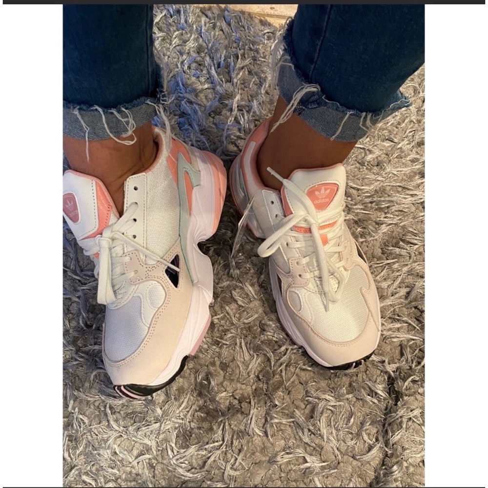 ADIDAS WOMENS FALCON WHITE PINK BABY BLUE SZ 8